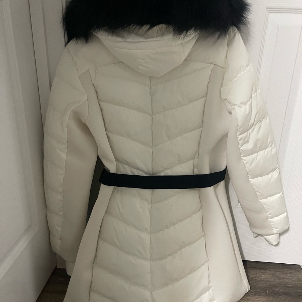 Michael Kors White and Black Belted Jacket - Picture 3 of 5